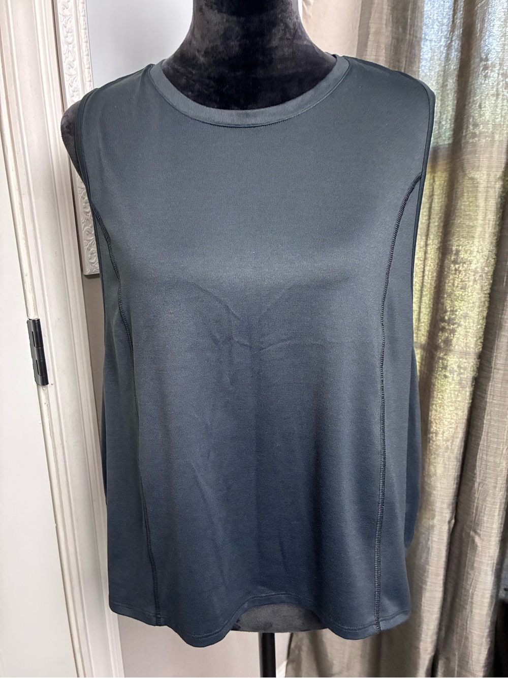 Puma Sleeveless Crewneck Women’s Top - Charcoal XL